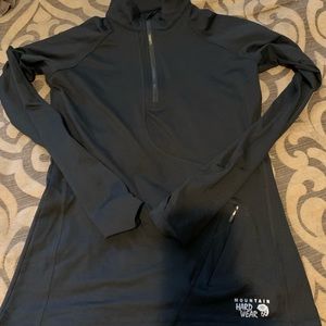 Mountain Hardwear  dri-fit shirt